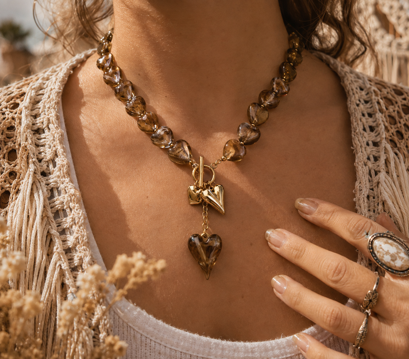 Collier Cœurs Ambrés – Acier Inoxydable & Acrylique