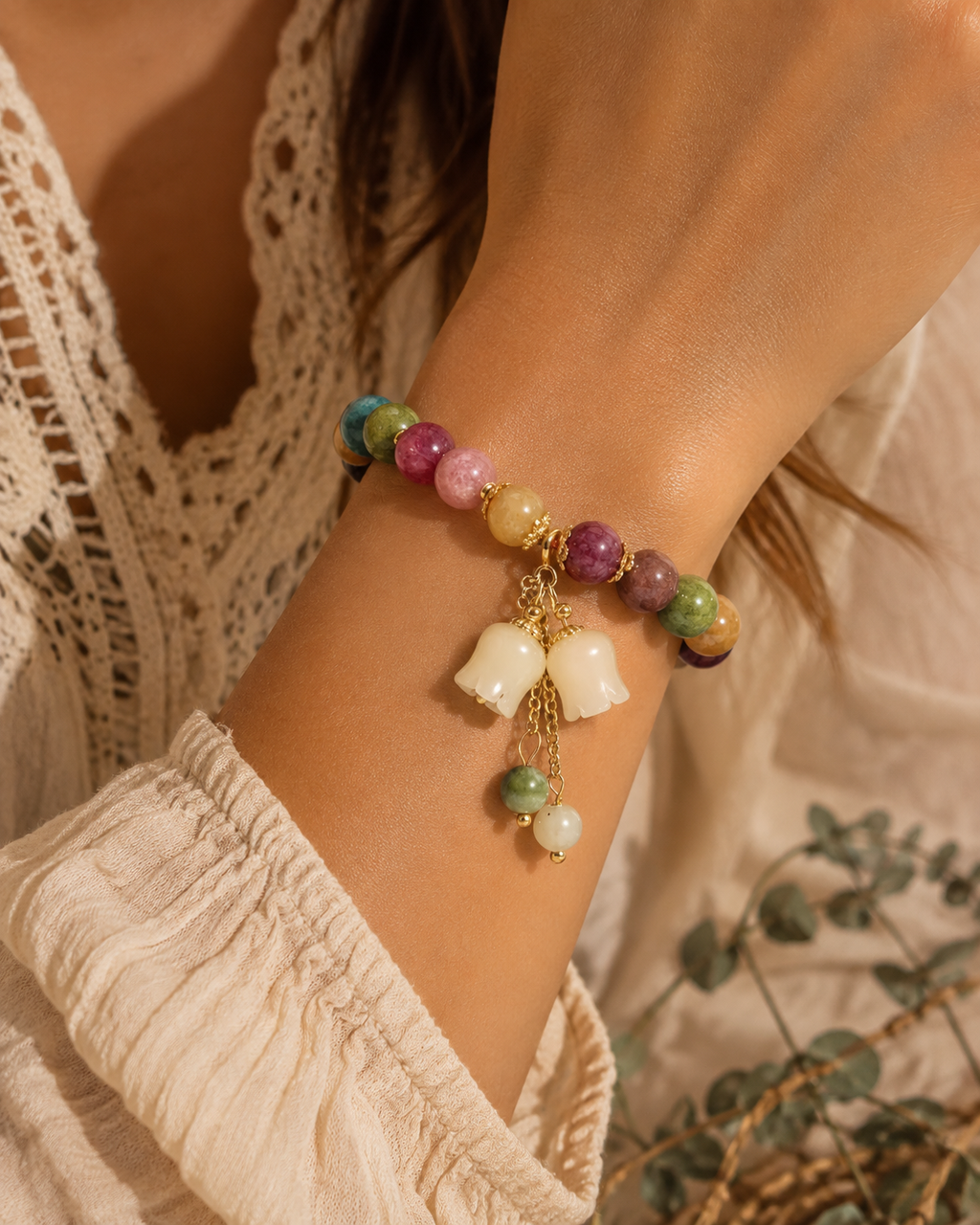 Bracelet Bohème Muguet – Perles Multicolores & Pampilles Dorées